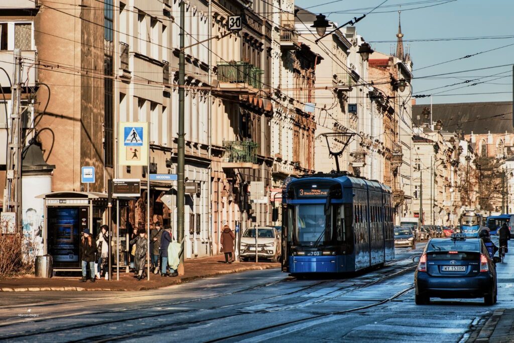 Opóźnienia w przetargach i dokumentacji. Dlaczego krakowskie torowiska czekają na remont?