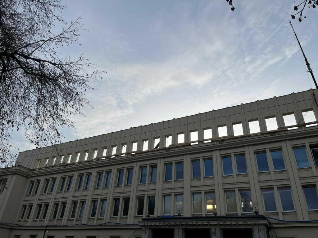 Miastoprojekt kontra mieszkańcy Półwsia Zwierzynieckiego – kulisy sporu o „zazieleniony parking”